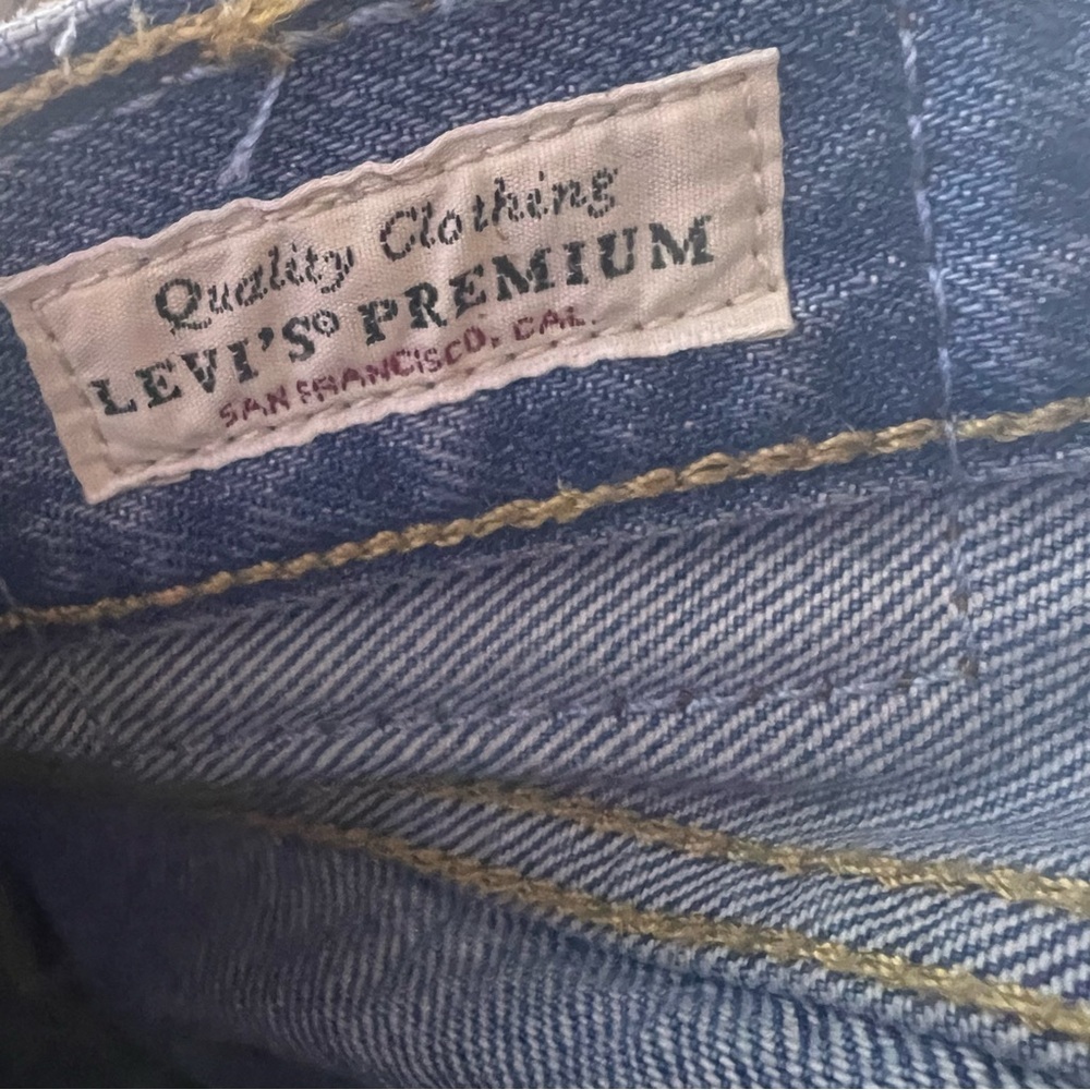 Levi’s 501 Short in Luxor Light Destructed Size W31 - Picture 4 of 5